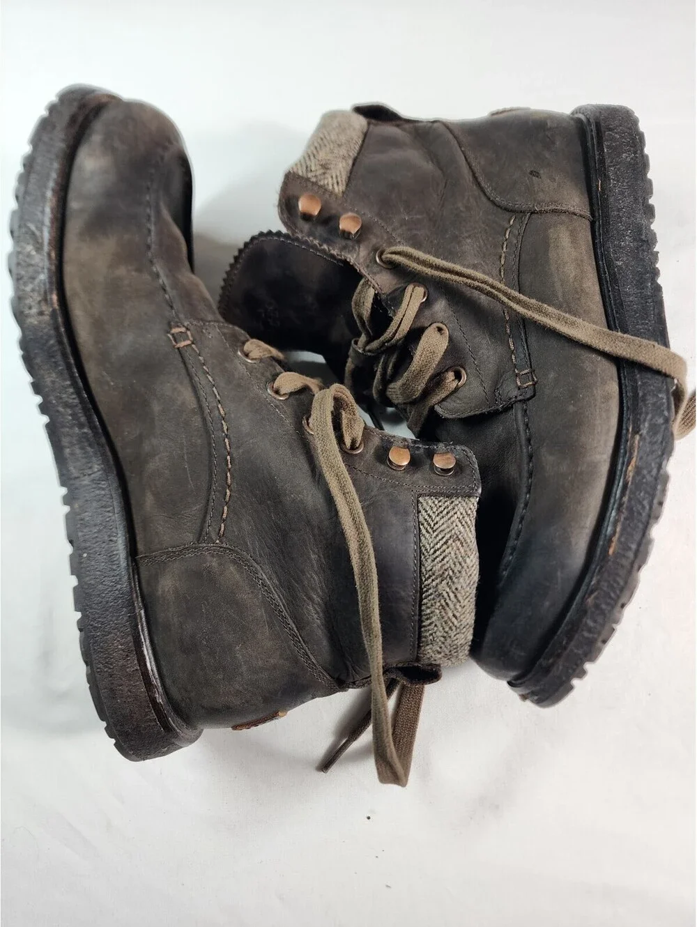 UGG Brown Leather Water Proof Discontinued Men's Boots Size 10
